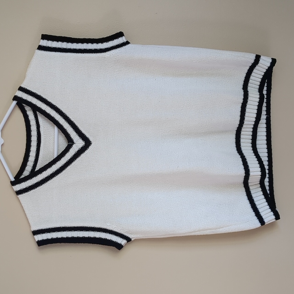 Ivory and Black Unbranded Sweater Vest Preppy Academia Tennis Prep School